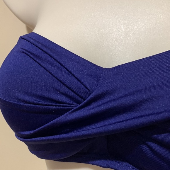 Mossimo swim top - Picture 2 of 8